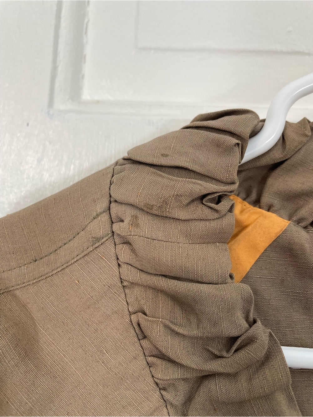 Ali Ro Taupe Brown Ruffle Neck Utility Jacket - Silk Blend - Layering - Size 2 - Picture 8 of 9